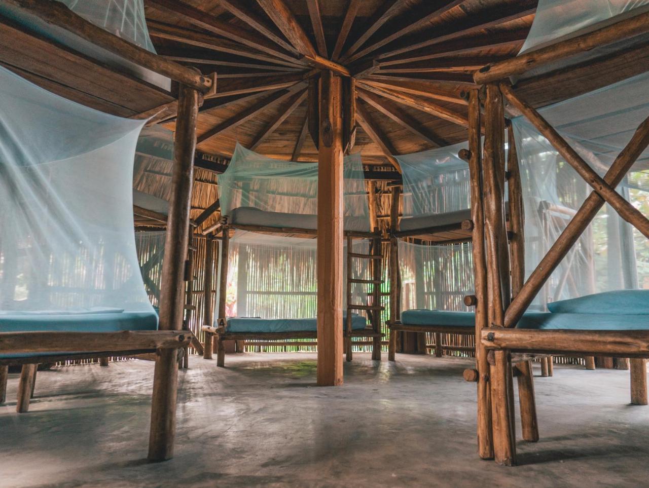 Los Hermanos Beach Hostal Guachaca المظهر الخارجي الصورة